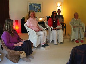 Institut fr Bewusstsein und Heilung - Ausbildungen: Satsang Seminare Einzelsitzungen Einweihungen  Ausbildungen mit Kryon Himmelssterne Purnam und Dhyan: ausbildung, spirituelle heilerin, gttliche liebe, gttliches licht, wochenendkurs, gesundheit, balance, entscheidung, verhaltensweise, gedanken, worte, taten, gefhle, empfindungen, situation, umfeld, miterschaffen, erkenntnis, zusammenhang, polaritt, verantwortung, bewusstheit, selbst kreieren, selbst-kreation, lsung, heilung, lebensliebe, lebenskraft, lebensfreude, lehrinhalte, meditation, zentrale quelle, kommunikationsfhigkeit, ens naturale, zeugung, embryonalphase, geburt, leben, freiheit, seelenebene, thymusdrse, harmonie, annehmen, ahnenreihe, wertschtzen, reinkarnation, karma, anatomie, dna, energetisierung, erleuchtung, macht, kraft